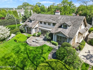 151 Indian Head Rd, Riverside, CT 06878