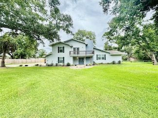 707 Avenue C, Sweeny, TX 77480