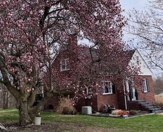 130 Wood St, Flushing, OH 43977