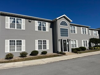 8250 Lincoln Cir Unit A, Merrillville, IN 46410