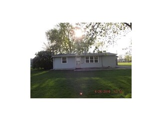 5500 Klinger St SW, Cedar Rapids, IA 52404