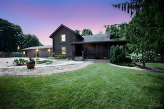 3305 Harris Rd, Hamilton, OH 45013