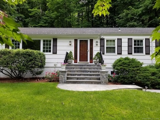 43 Kent Hills Ln, Wilton, CT 06897