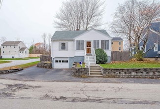 255 Melbourne St, Portsmouth, NH 03801