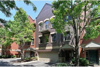 556 E 32nd St Unit D, Chicago, IL 60616