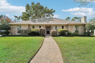 3019 Durban Dr, Houston, TX 77043