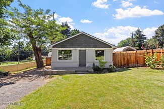 712 S 25th Ave, Yakima, WA 98902