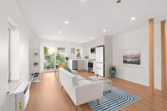 35 E 4th St Unit 3, Brooklyn, NY 11218