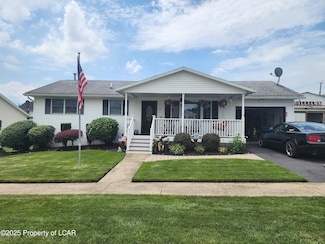 30 Linda Dr, Kingston, PA 18704