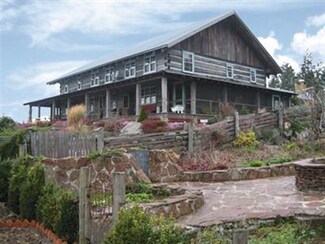 230 Rustic Homestead Ln, Eastsound, WA 98245