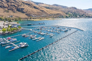 1350 W Woodin Ave Unit CDE-2, Chelan, WA 98816