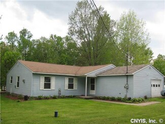 2026 County Line Rd, Phoenix, NY 13135