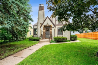 5705 36th Ave S, Minneapolis, MN 55417