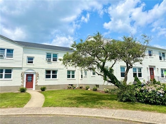 208 Point Beach Dr Unit 3C, Milford, CT 06460