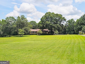 811 Victory Rd, Franklin, GA 30217