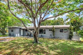 6631 SW 4th St, Pembroke Pines, FL 33023
