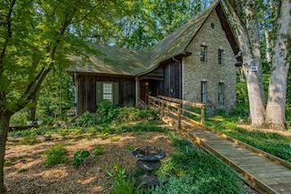 200 Bob White Dr, Manchester, TN 37355