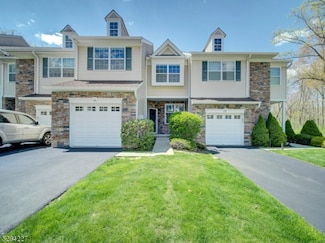 44 Lamerson Cir, Mount Olive Township, NJ 07828