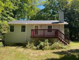 132 Deer Crossing Rd, Limerick, ME 04048