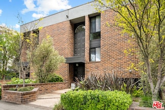 9321 Burton Way Unit A, Beverly Hills, CA 90210
