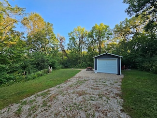 1982 N 3103rd Rd, Ottawa, IL 61350