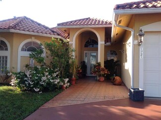 1721 Pierce Dr, Lake Worth, FL 33460