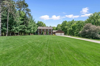 6390 Heatherstone Ct, Sun Prairie, WI 53590