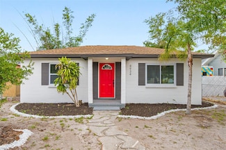 4934 10th Ave S, Gulfport, FL 33707