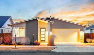 63873 Hunters Cir, Bend, OR 97701