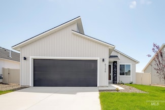 4124 Hewitt St, Caldwell, ID 83605