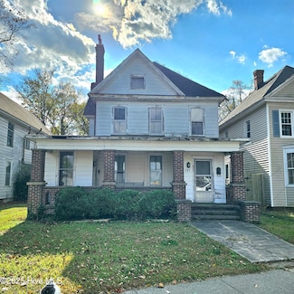 737 Riverside Ave, Elizabeth City, NC 27909