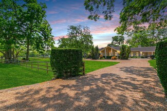 5511 Cherry Ridge Rd, Richmond, TX 77406