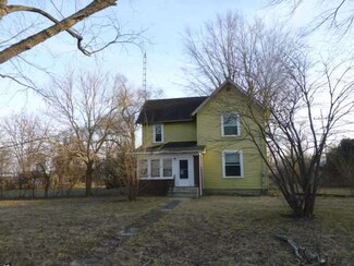 859 E Madison St, Gibsonburg, OH 43431