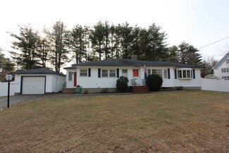 23 Bluff St, Salem, NH 03079