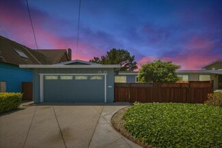 1521 Crespi Dr, Pacifica, CA 94044