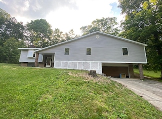 1406 Short White Oak Rd, Flatwoods, KY 41139