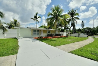 5815 S Farragut Dr, Hollywood, FL 33021
