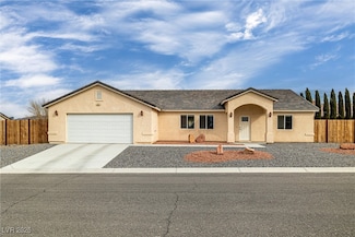672 Lampshire Ln, Pahrump, NV 89060
