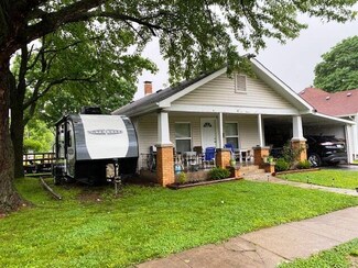 409 E Rock St, Aurora, MO 65605