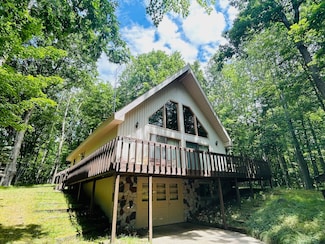 12120 Halifax Dr, Stanwood, MI 49346