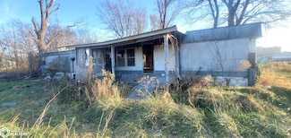 106 E Main St, Allerton, IA 50008