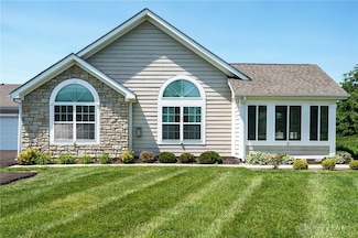 4734 Cobblestone Dr, Tipp City, OH 45371