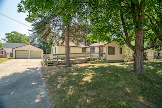 3630 Raven Ave SW, Wyoming, MI 49509