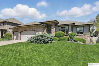 10250 Margo St, La Vista, NE 68128