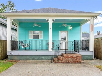 8328 S Claiborne Ave, New Orleans, LA 70118