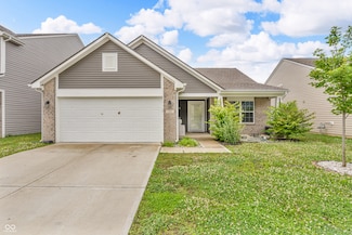 1181 S Aberdeen Dr, Franklin, IN 46131