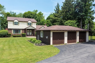 8410 Windsor Beach Ct, Erie, PA 16511