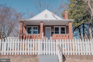 4908 A St SE, Washington, DC 20019