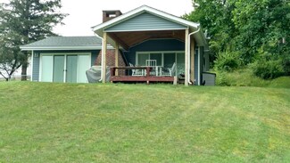 7846 Shaffer Rd, Reading, MI 49274