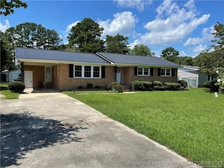 950 E White Pond Rd, Fairmont, NC 28340